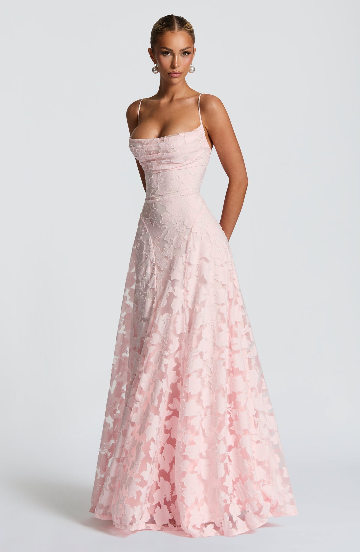 Amélie Lace Maxi Dress