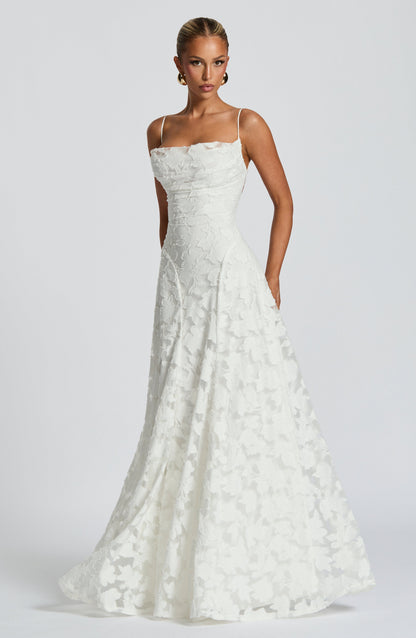 Amélie Lace Maxi Dress